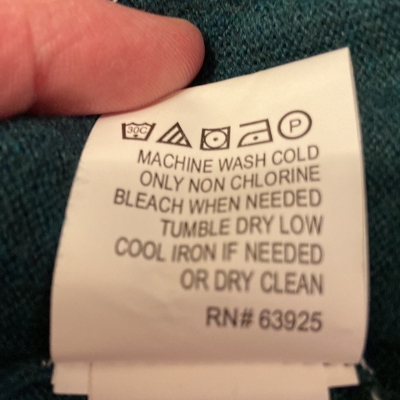 Men’s green v-neck sweater from Stitchfix size XXL. Hardly ever worn. - Picture 5 of 5